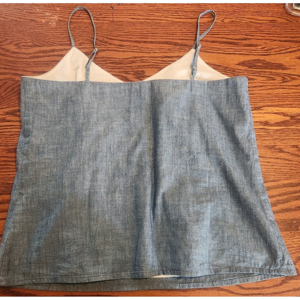 J Crew Tank Top Womens Size 10 Blue Chambray V Neck‎ Cami Adjustable Straps - Picture 3 of 8